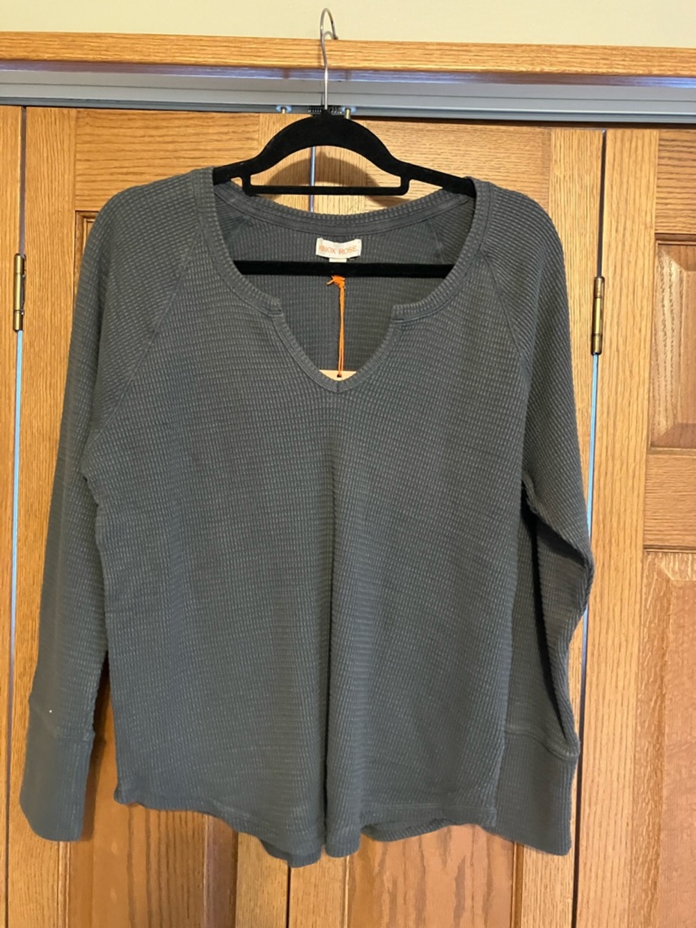Knox Rose Gray Waffle Knit Scoop Neck Top